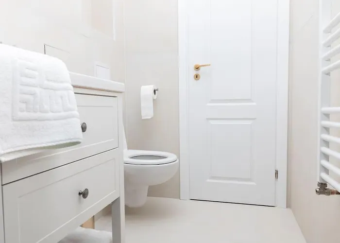 Enescu 3 Center Flat *